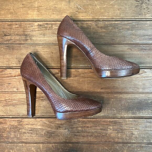 Michael Kors leather snakeskin platform pump shoe brown size 7 Y2K - Picture 2 of 6